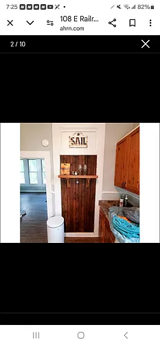 108 E Railroad St Photo 1