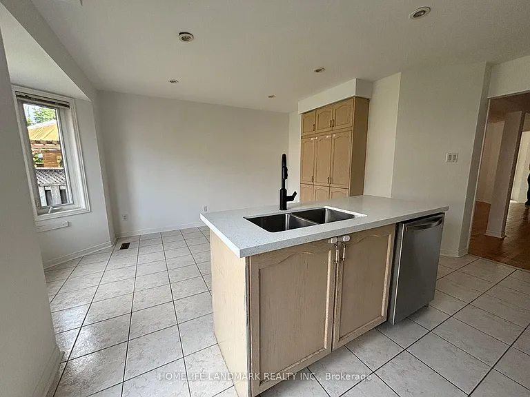 9 Baltic St — Photo 5