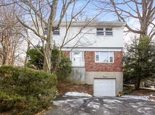 1133 Dobbs Ferry Rd, White Plains, NY 10607