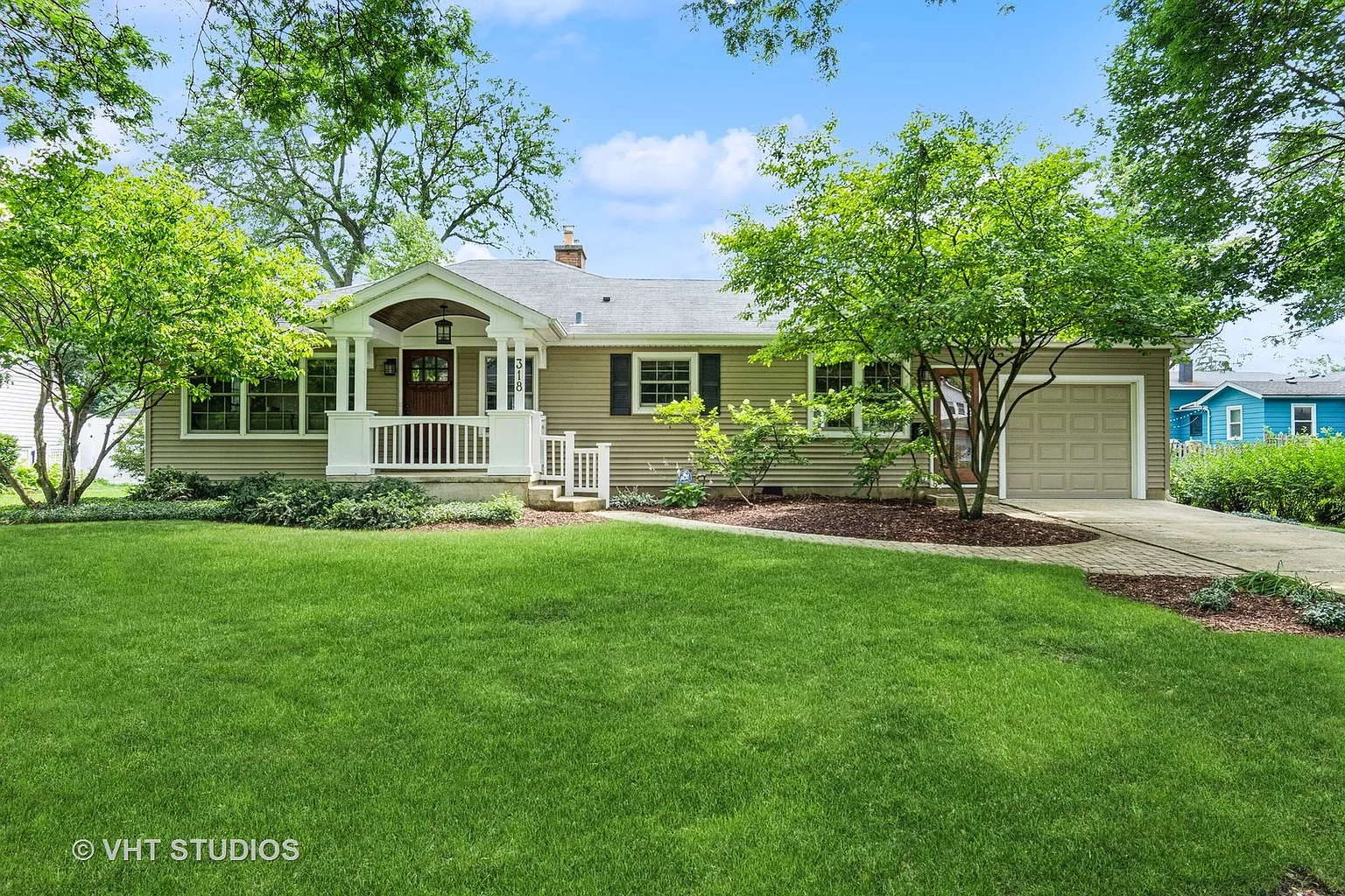 318 Pershing Ave photo 1