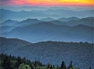 312 Raymond St, Morgantown, WV 26505