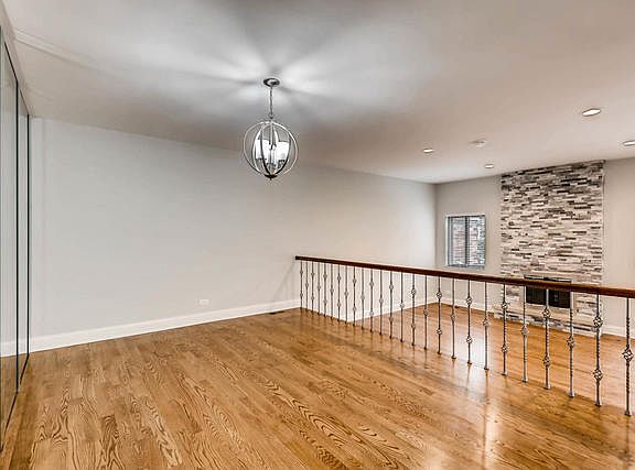5th image of 1010 Sussex Ln