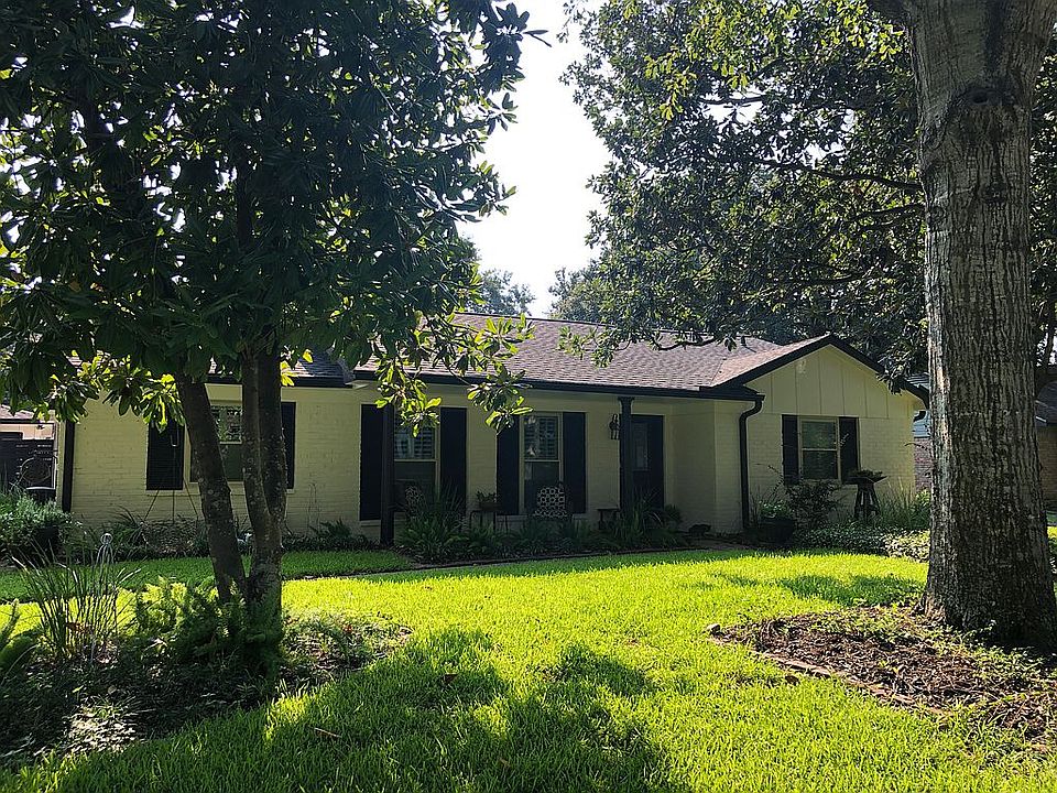2nd image of 2610 Anniston Dr