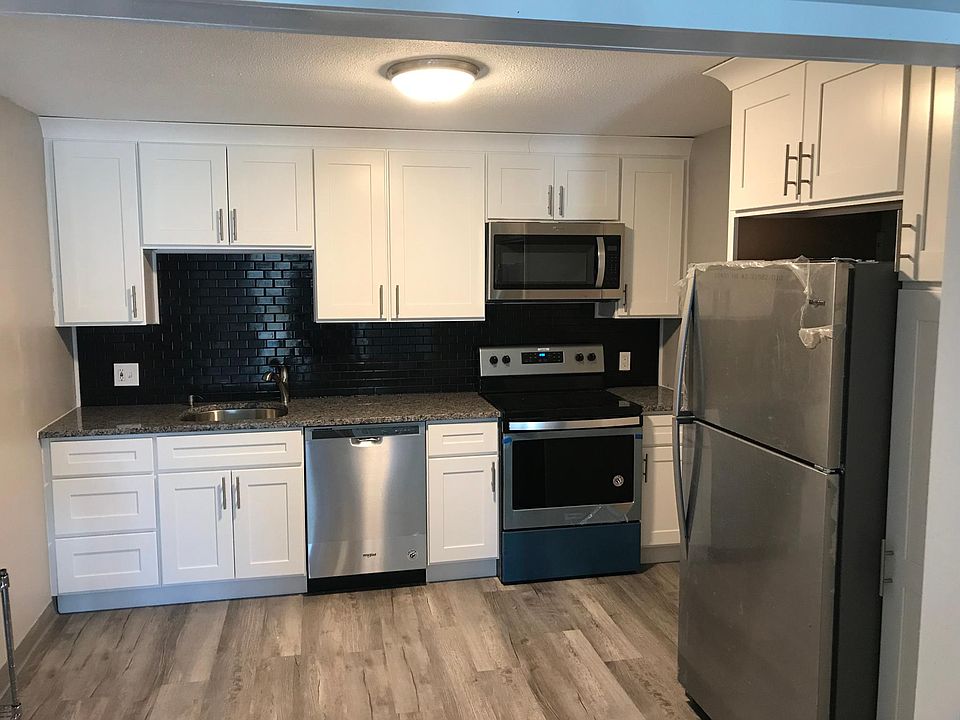 1st image of 13 Silvestri Cir Unit 17