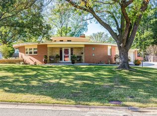 112 S Hilldale Rd, Salina, KS 67401