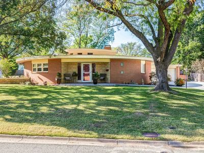 112 S Hilldale Rd, Salina, KS, 67401