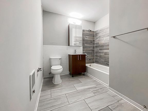 4th image of 20 Canfield St #3I