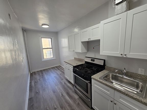 2nd image of 233 W 233rd St APT 5E