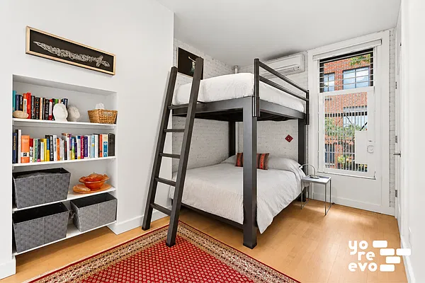 Bedroom, photo 3