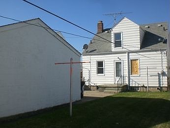 2nd image of 6896 Artesian St