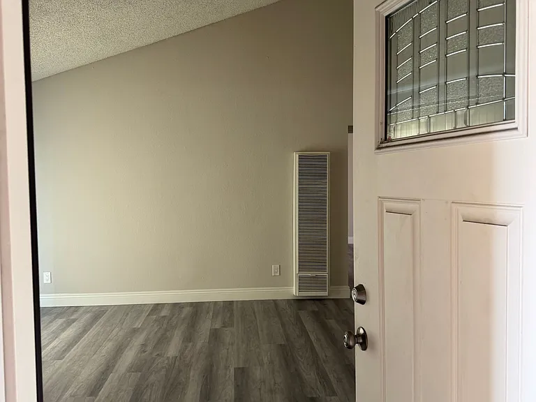 831 S Greenwood Ave #16 — Photo 16