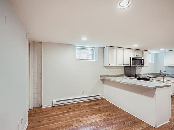 2nd image of 1124B Lincoln Ave