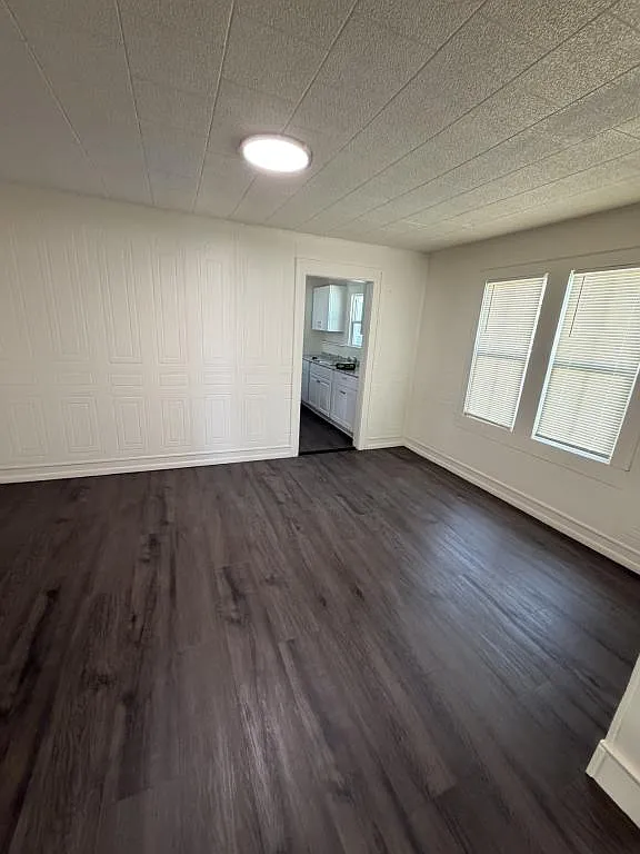 1221 S Stockton Ave — Photo 4