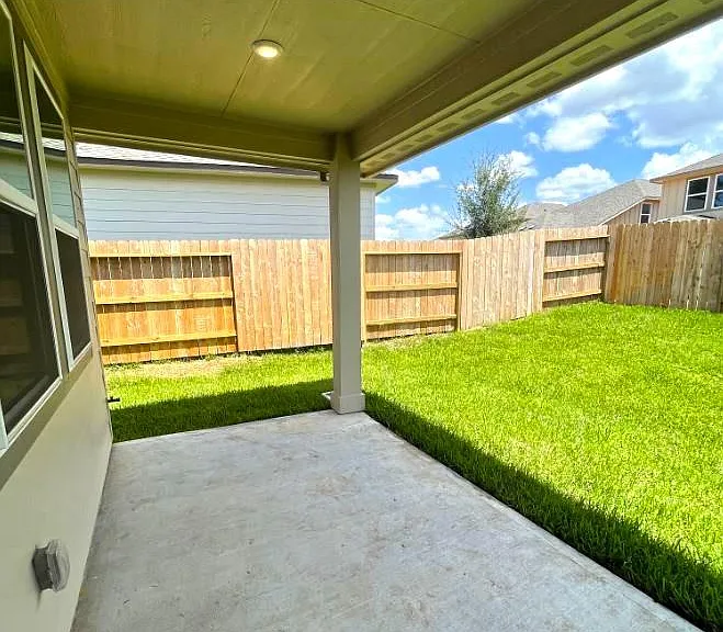 7052 Silverleaf Oak St — Photo 22