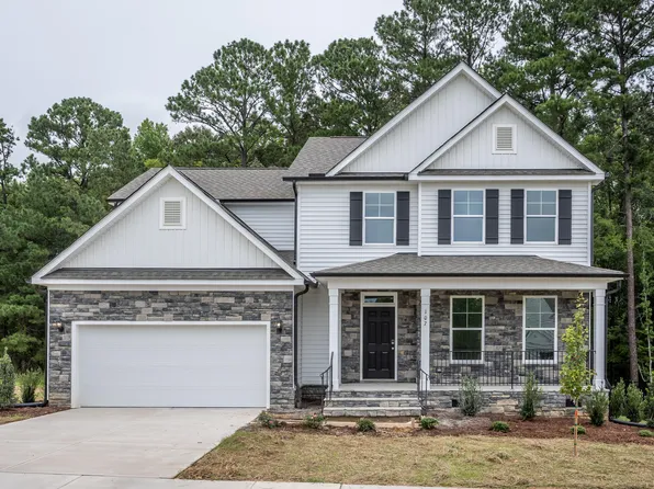 107 Arundel Dr, Archer Lodge, NC 27527