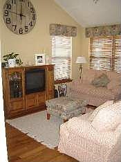 Beautiful Hardwood Floors in Living Room