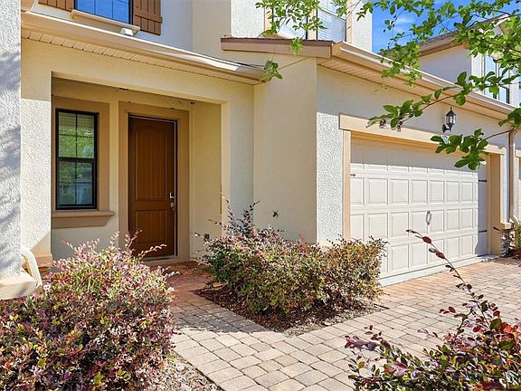 3rd image of 11623 Meadowgate Pl