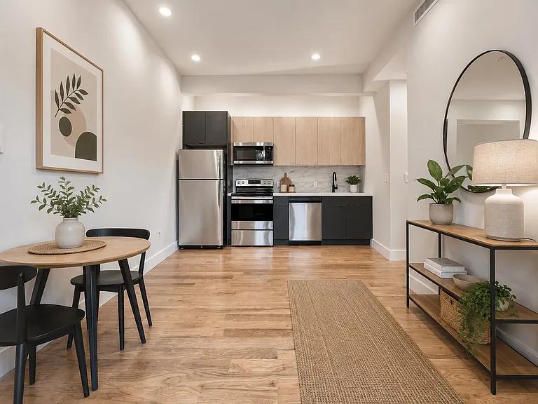 664 Kosciuszko St #2B — Photo 5