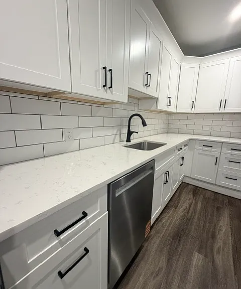 233 Centre St #2 — Photo 4