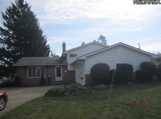 5555 Briarcliff Dr, Garfield Heights, OH
