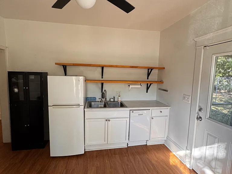 185 Flora Ave NE — Photo 7