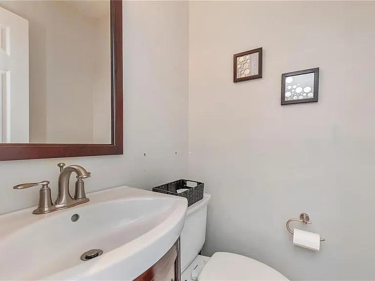 1651 Murdock Rd — Photo 10