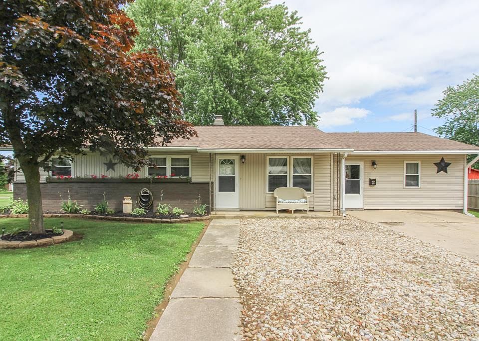 1st image of 484 Willowood Dr E