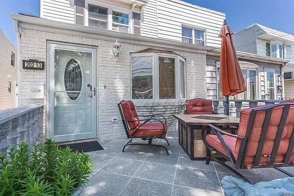 Sold by Douglas Elliman | media 12