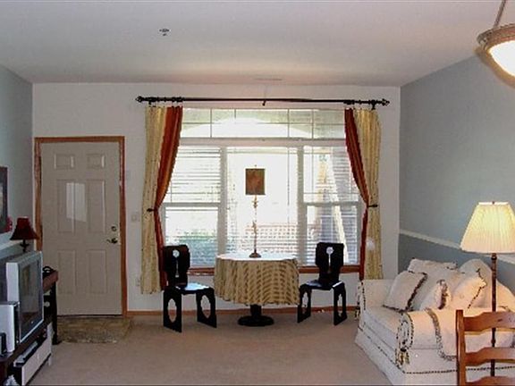 2nd image of 3053 W Drexel Ave Unit 112