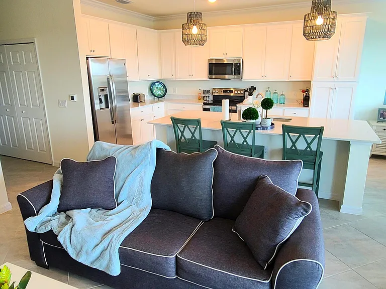 17626 Gawthrop Dr #405 — Photo 8