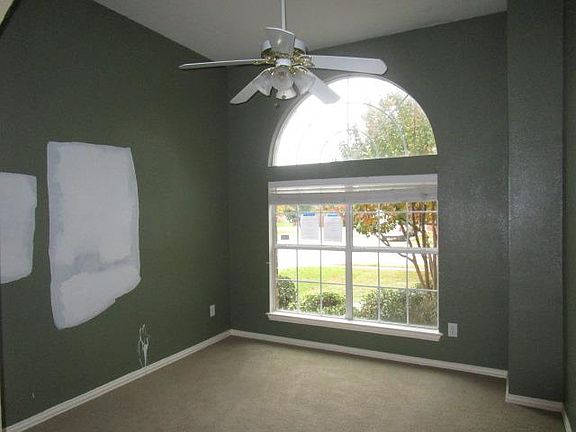 2nd image of 5452 Pecan Creek Cir Fort Wort