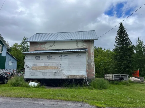 7 2nd St, Lyon Mountain, NY 12952