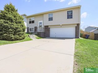 3119 Sheridan Rd, Bellevue, NE 68123