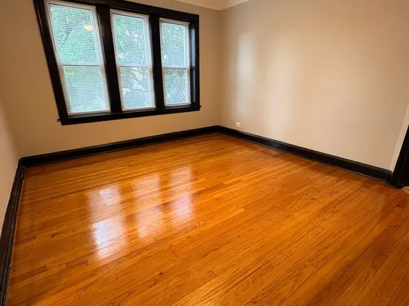 Menard, 916 N Menard Avenue 1 #Md-2, Chicago, IL 60651