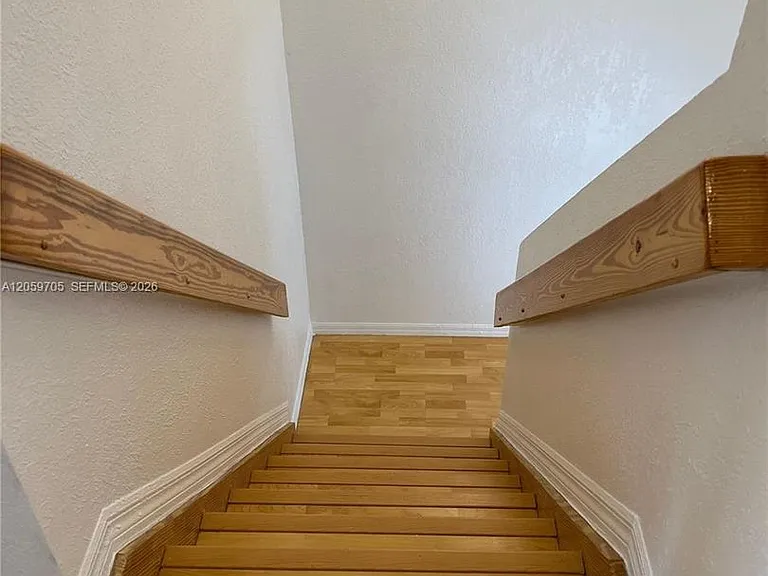 6225 Kendale Lakes Cir — Photo 3