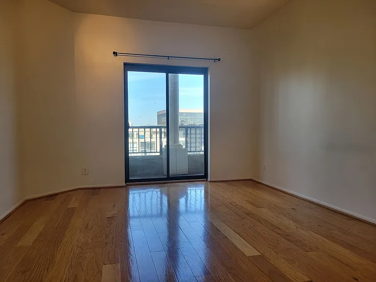 1600 Oak St #1828 — Photo 6