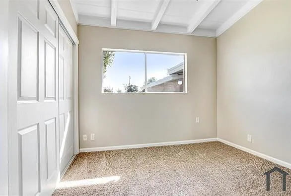 713 W Avenue H10 — Photo 6