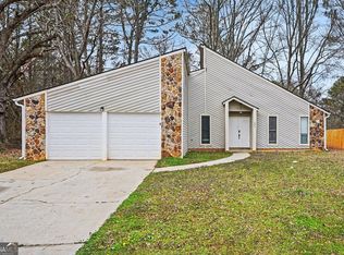 295 River Chase Dr, Jonesboro, GA