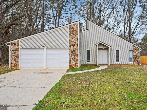 295 River Chase Dr, Jonesboro, GA 30238