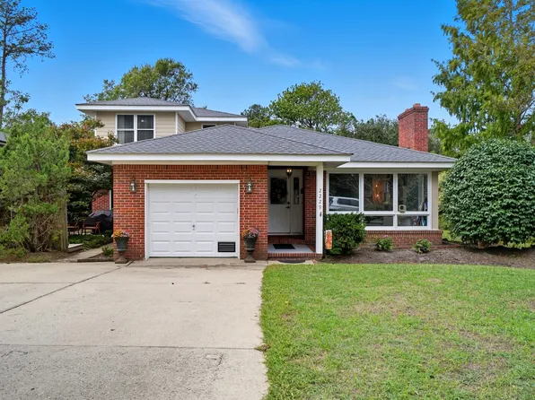 2229 Lynn Rd, Virginia Beach, VA 23451