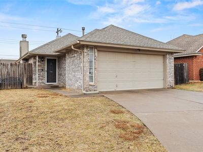 2001 Sunset Dr, Moore, OK, 73160