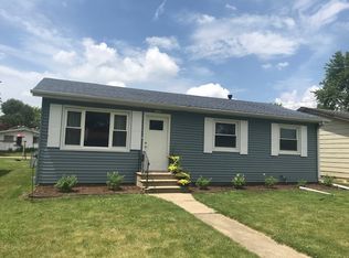 1043 Commercial St, Sycamore, IL 60178