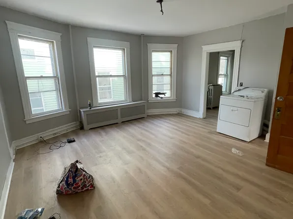 54 Woodlawn Ter #2, Waterbury, CT 06710