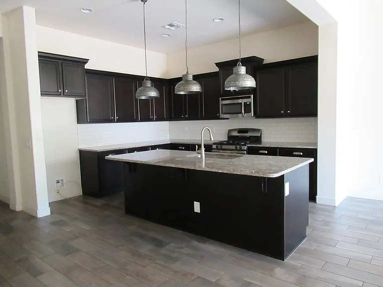 10559 E Monterey Ave — Photo 4