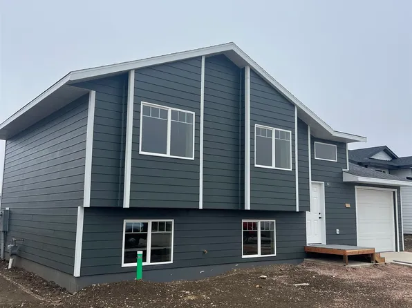 664 Valor Ct, Box Elder, SD 57719