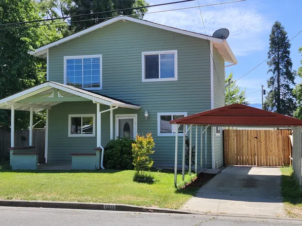 1011 SW I St, Grants Pass, OR 97526