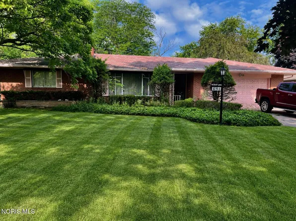 641 Mackow Dr, Toledo, OH 43607