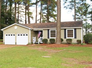198 Pineland Ave, Mount Olive, NC 28365
