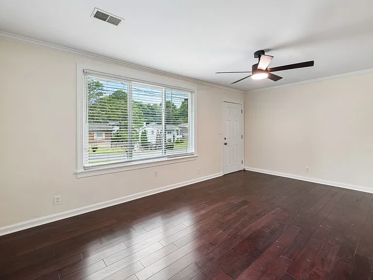 124 Denise Dr — Photo 22