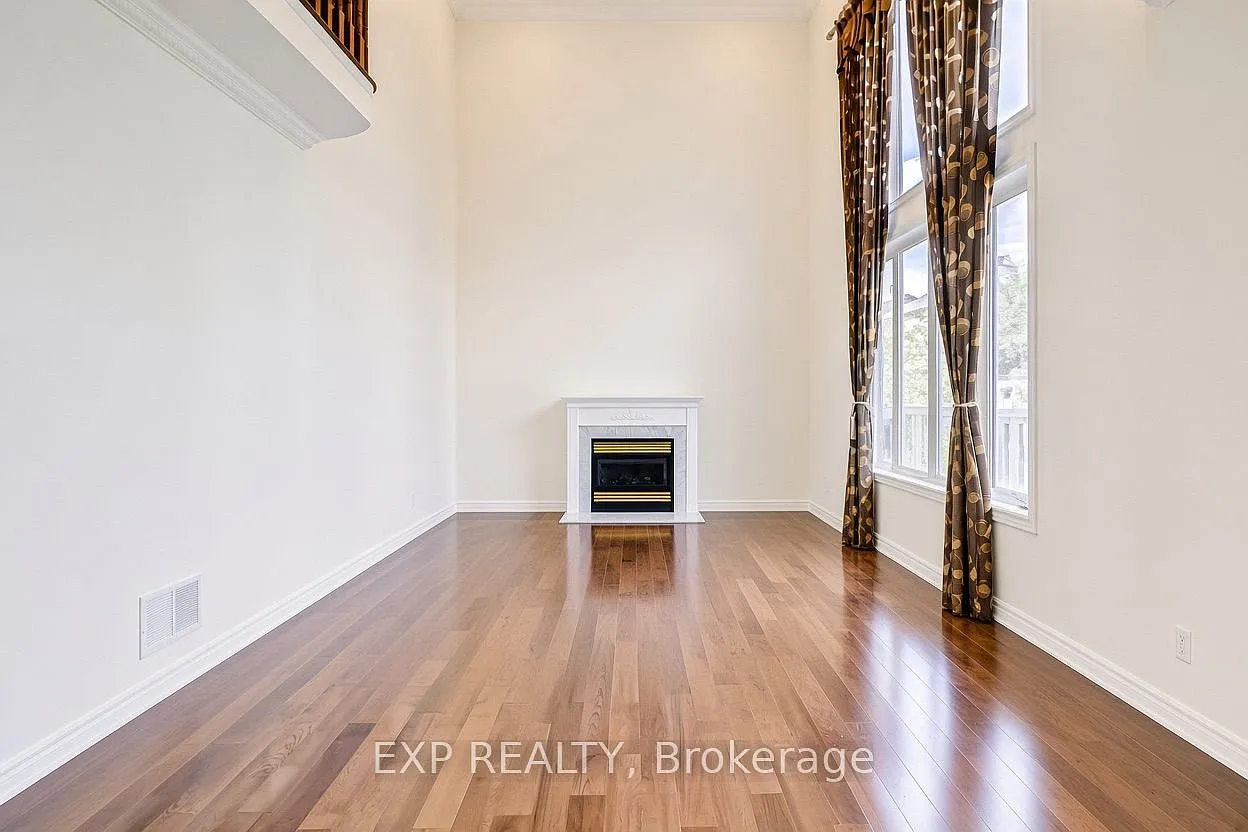 4 bed, $4,200 — Photo 2